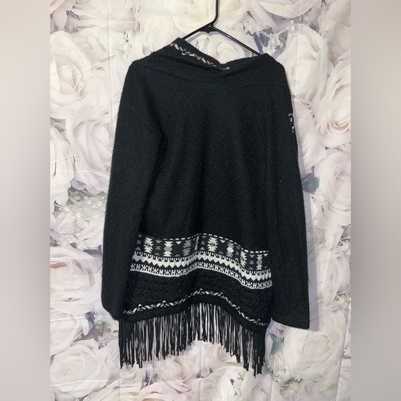Miss Me Black & White Tribal Fringe Cardigan Sweater Womens Size Medium​ - Picture 5 of 5